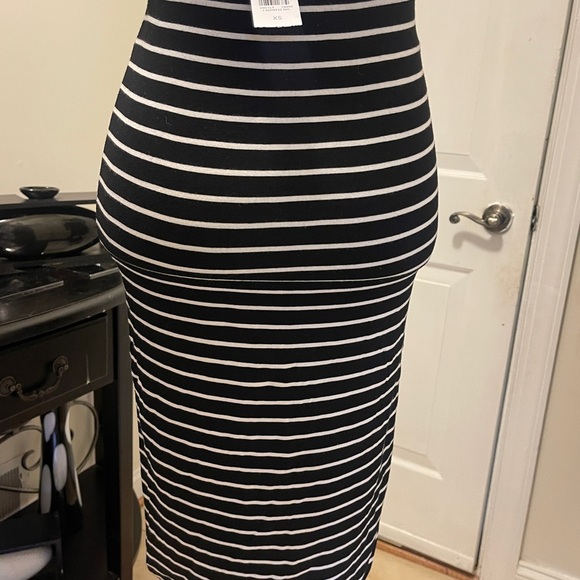 Loft pencil skirt brand new with tag size xsmall - Picture 8 of 9